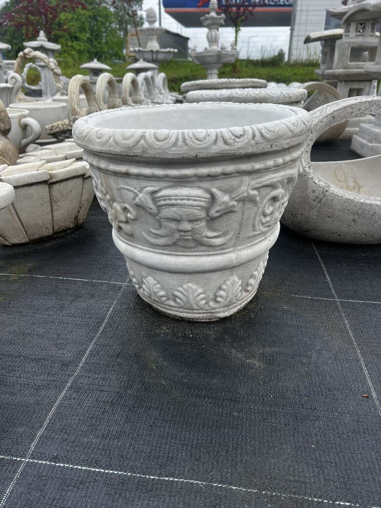 Vaza su ornamentais s19